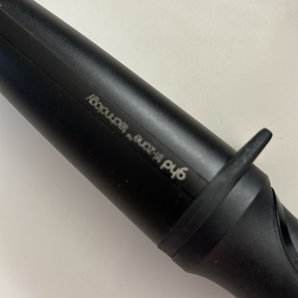 GHD Curve Curling Iron - Picture 6 of 14